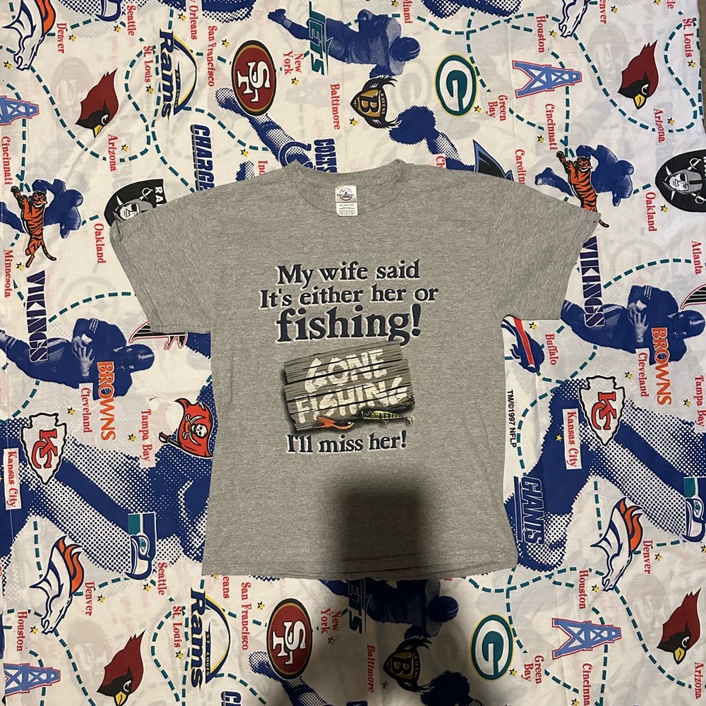 Vintage Delta Magnum Weight Funny Wife Fishing Heavy Graphic T Shirt